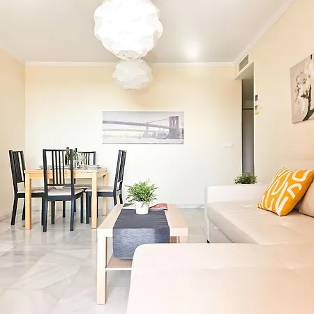 Quiet Location Between La Cala And Fuengirola Lejlighed